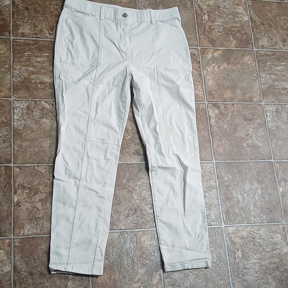 GUC Chico's size 2R Khakis Career Work  tan pants
